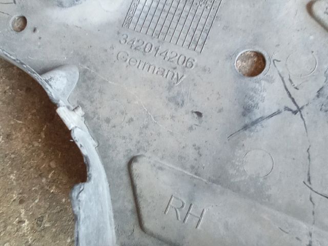 bontott OPEL INSIGNIA B Jobb Fenéklemez