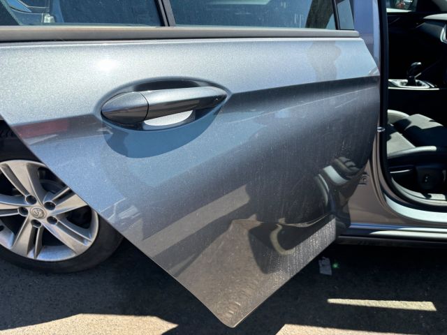 bontott OPEL INSIGNIA B Jobb hátsó Ajtó (Részeivel)