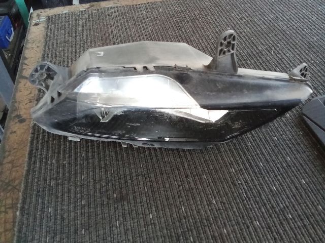 bontott OPEL INSIGNIA B Jobb Ködfényszóró