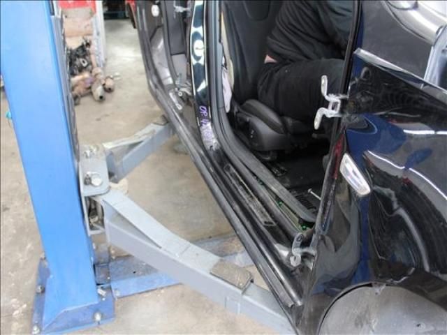 bontott OPEL INSIGNIA B Jobb Küszöb