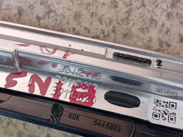 bontott OPEL INSIGNIA B Jobb Műszerfal Díszléc