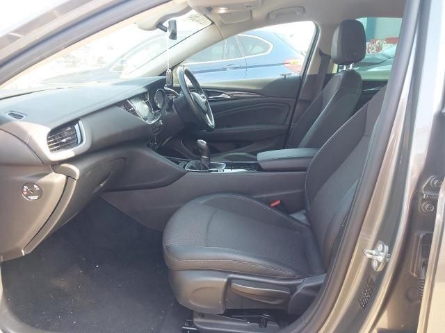 bontott OPEL INSIGNIA B Jobb Szellőző