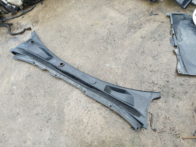 bontott OPEL INSIGNIA B Levélrács