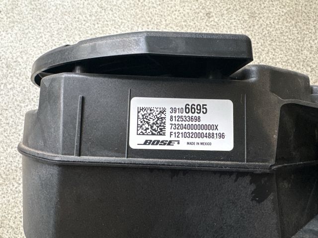 bontott OPEL INSIGNIA B Mélynyomó Hangszóró