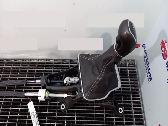 bontott OPEL INSIGNIA B Váltógomb