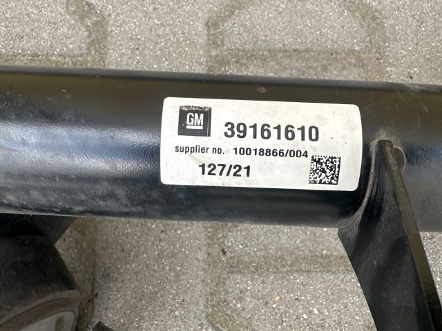 bontott OPEL INSIGNIA B Vonóhorog