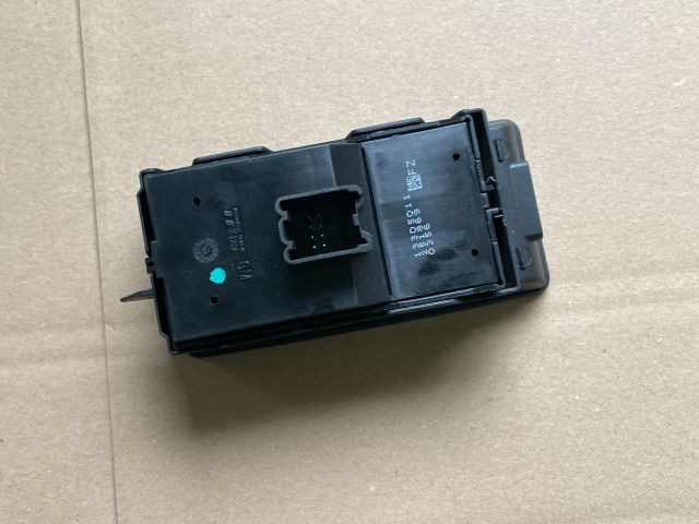 bontott OPEL INSIGNIA Bal első Ablakemelő Kapcsoló