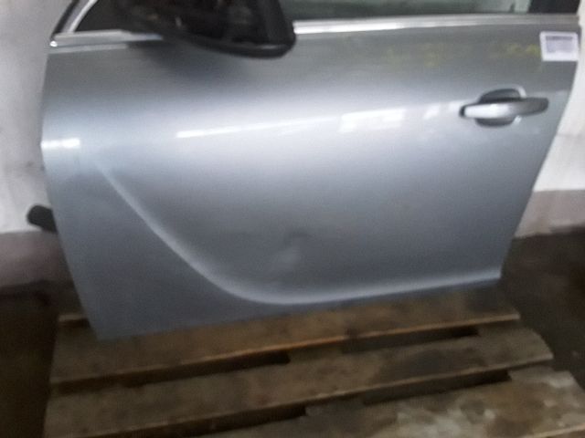 bontott OPEL INSIGNIA Bal első Ajtó (Részeivel)