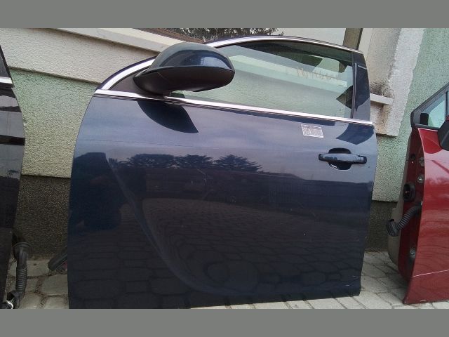 bontott OPEL INSIGNIA Bal első Ajtó (Részeivel)