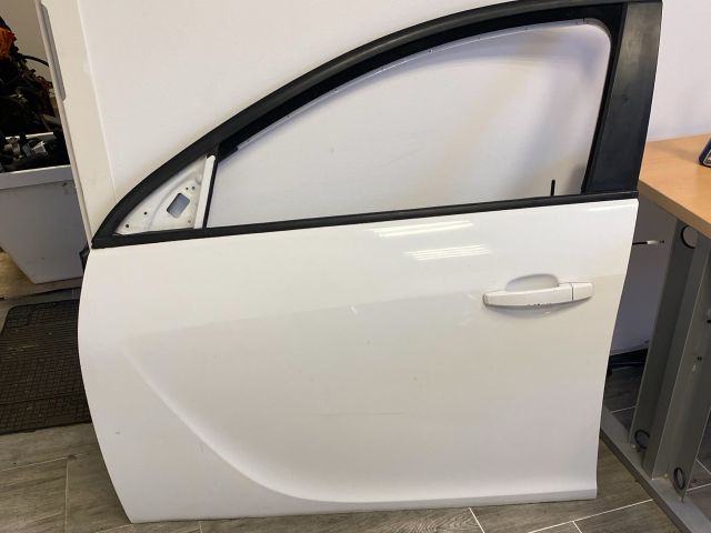 bontott OPEL INSIGNIA Bal első Ajtó (Üres lemez)