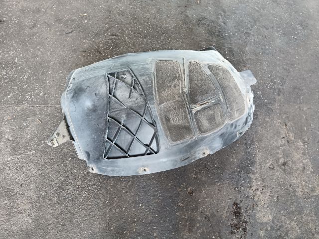 bontott OPEL INSIGNIA Bal első Dobbetét (Kerékjárati, Műanyag)