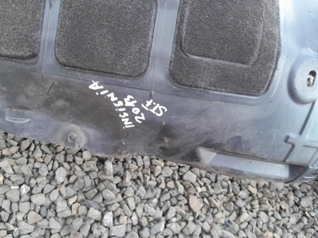 bontott OPEL INSIGNIA Bal első Dobbetét (Kerékjárati, Műanyag)