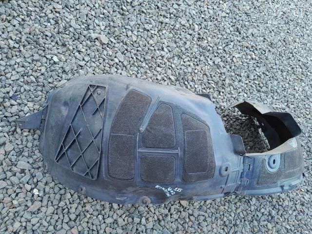 bontott OPEL INSIGNIA Bal első Dobbetét (Kerékjárati, Műanyag)