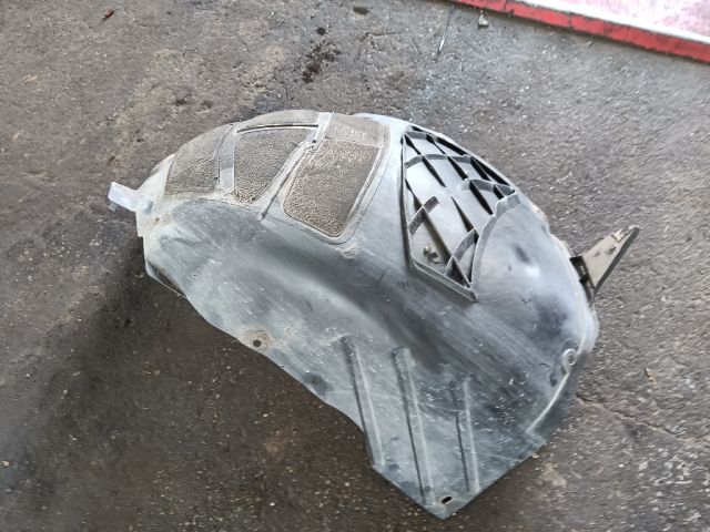 bontott OPEL INSIGNIA Bal első Dobbetét (Kerékjárati, Műanyag)