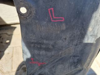 bontott OPEL INSIGNIA Bal első Első Dobbetét (Kerékjárati, Műanyag)