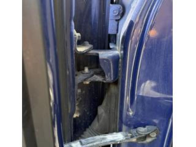 bontott OPEL INSIGNIA Bal első Felső Zsanér