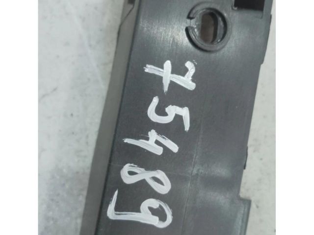 bontott OPEL INSIGNIA Bal első Lökhárító Tartó (Műanyag)