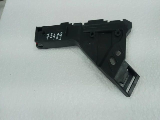 bontott OPEL INSIGNIA Bal első Lökhárító Tartó (Műanyag)