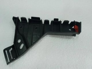 bontott OPEL INSIGNIA Bal első Lökhárító Tartó (Műanyag)