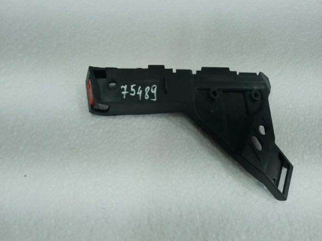 bontott OPEL INSIGNIA Bal első Lökhárító Tartó (Műanyag)