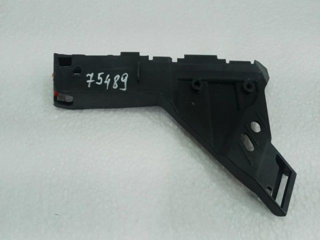 bontott OPEL INSIGNIA Bal első Lökhárító Tartó (Műanyag)