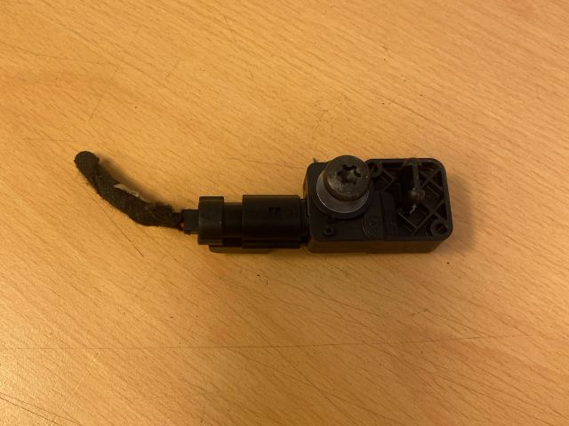 bontott OPEL INSIGNIA Bal első Oldal Ütközés Érzékelő