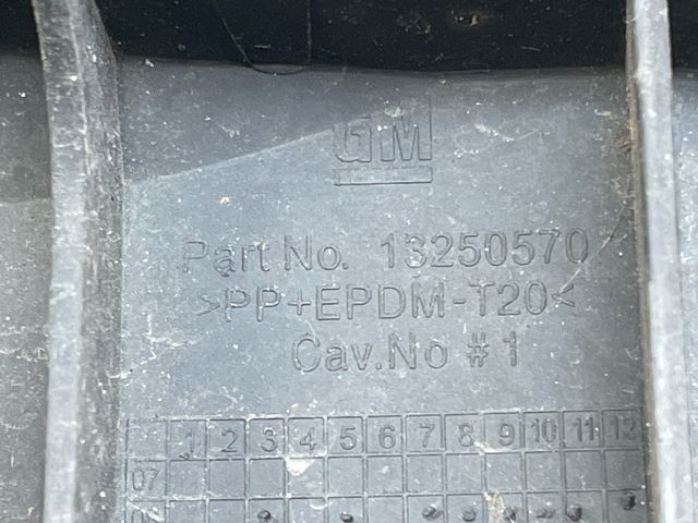 bontott OPEL INSIGNIA Bal Fényszóró Tartó