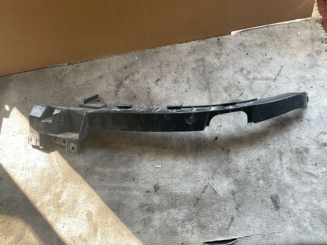 bontott OPEL INSIGNIA Bal Fényszóró Tartó