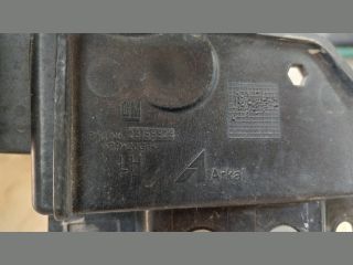 bontott OPEL INSIGNIA Bal Fényszóró Tartó