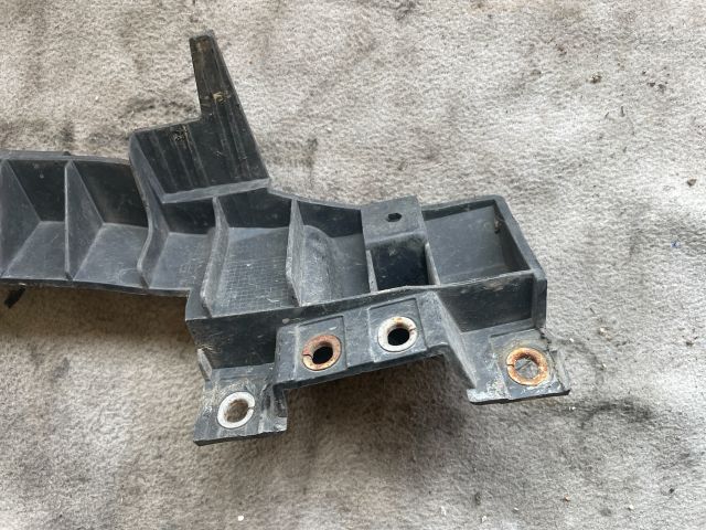 bontott OPEL INSIGNIA Bal Fényszóró Tartó