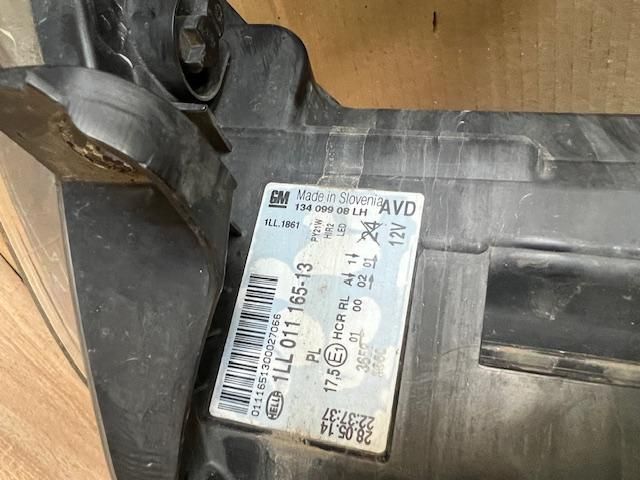 bontott OPEL INSIGNIA Bal Fényszóró