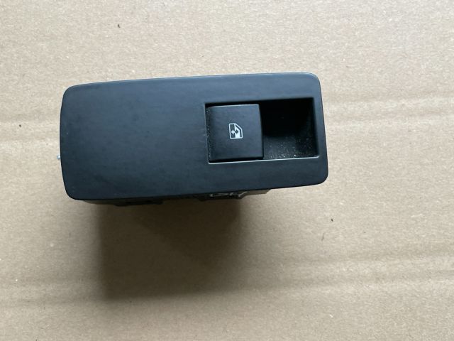 bontott OPEL INSIGNIA Bal hátsó Ablakemelő Kapcsoló