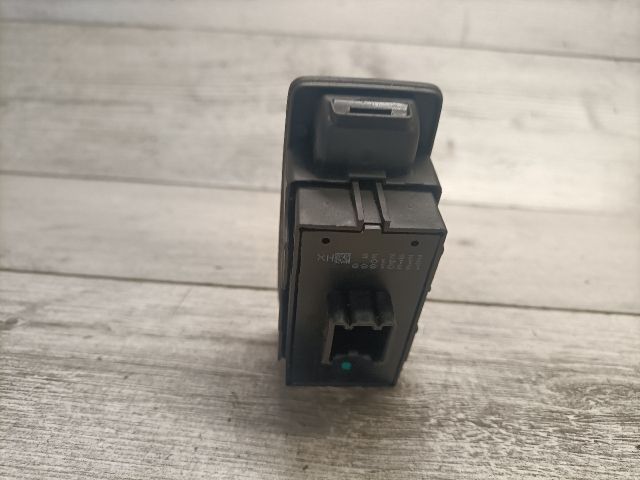 bontott OPEL INSIGNIA Bal hátsó Ablakemelő Kapcsoló