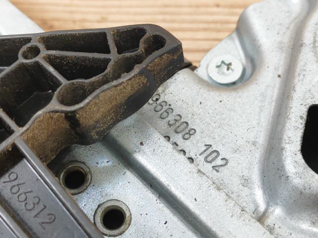 bontott OPEL INSIGNIA Bal hátsó Ablakemelő Szerkezet (Elektromos)