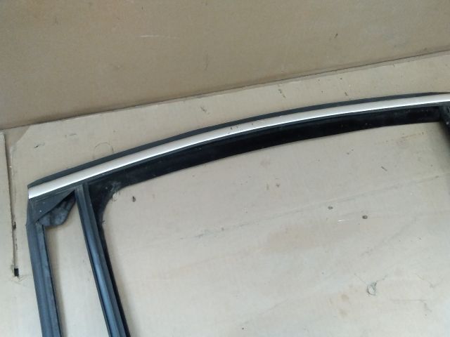 bontott OPEL INSIGNIA Bal hátsó Ablakvezető Gumi