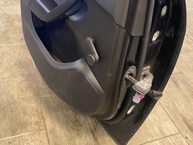 bontott OPEL INSIGNIA Bal hátsó Ajtó (Részeivel)