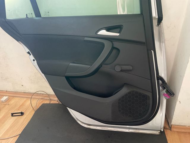 bontott OPEL INSIGNIA Bal hátsó Ajtó (Részeivel)