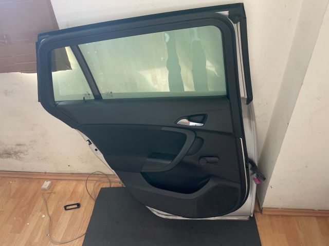 bontott OPEL INSIGNIA Bal hátsó Ajtó (Részeivel)