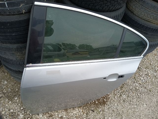 bontott OPEL INSIGNIA Bal hátsó Ajtó (Részeivel)