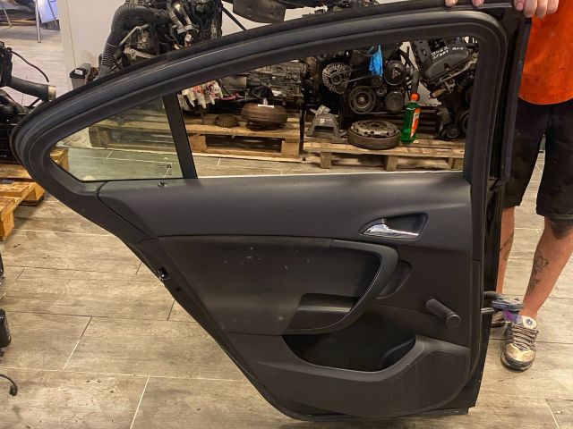 bontott OPEL INSIGNIA Bal hátsó Ajtó (Részeivel)