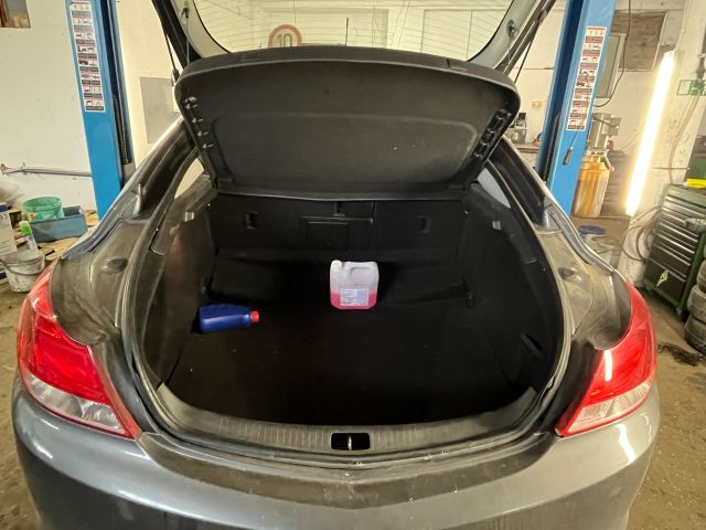 bontott OPEL INSIGNIA Bal hátsó Ajtó (Üres lemez)