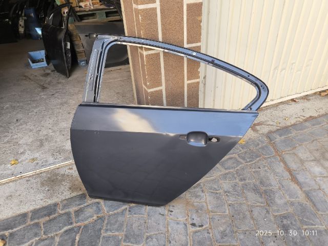 bontott OPEL INSIGNIA Bal hátsó Ajtó (Üres lemez)