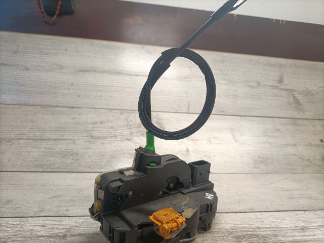 bontott OPEL INSIGNIA Bal hátsó Ajtózár