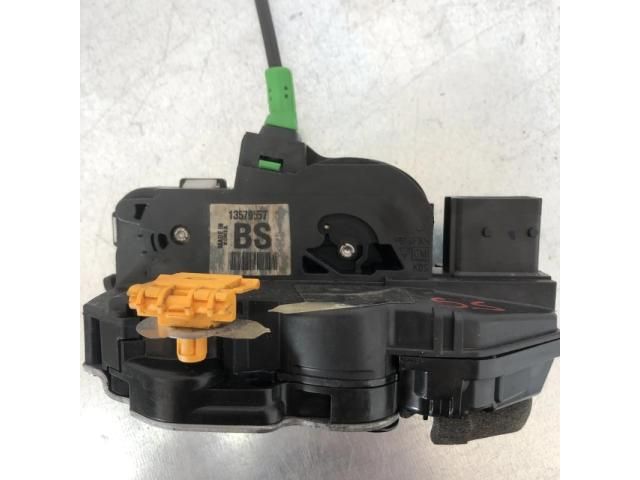 bontott OPEL INSIGNIA Bal hátsó Ajtózár