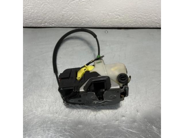 bontott OPEL INSIGNIA Bal hátsó Ajtózár