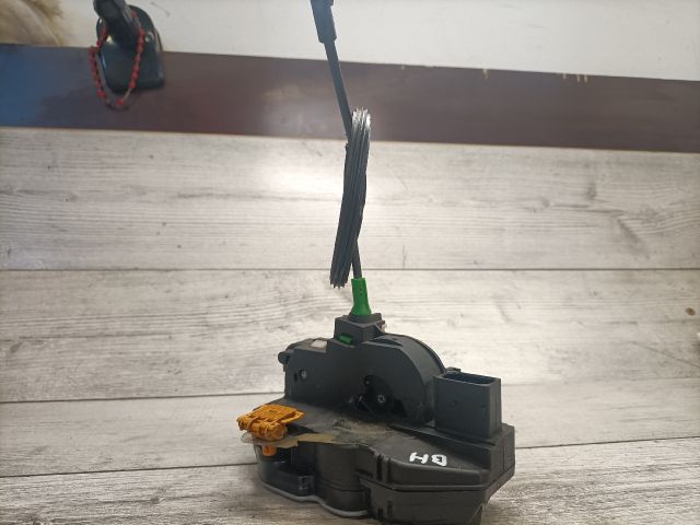 bontott OPEL INSIGNIA Bal hátsó Ajtózár