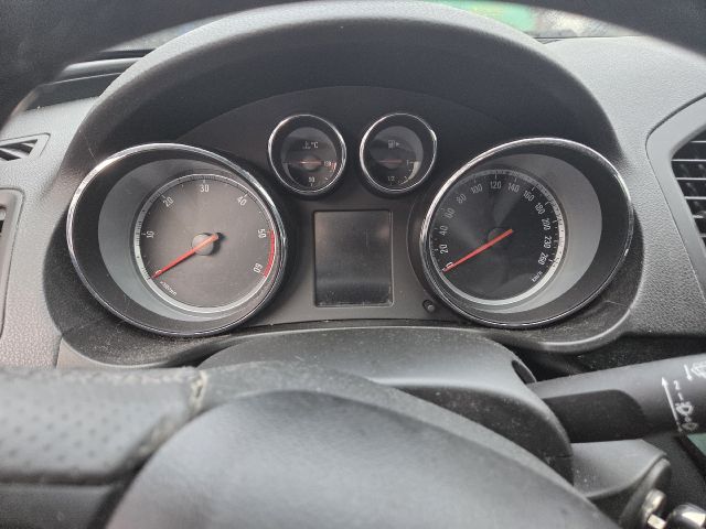 bontott OPEL INSIGNIA Bal hátsó Csonkállvány Kerékaggyal