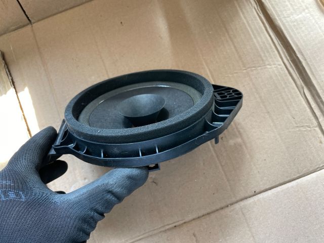 bontott OPEL INSIGNIA Bal hátsó Hangszóró