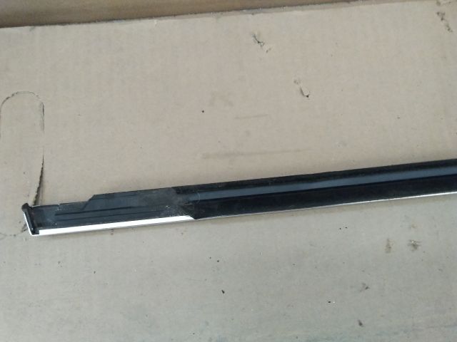 bontott OPEL INSIGNIA Bal hátsó Vízlehúzó Gumicsík