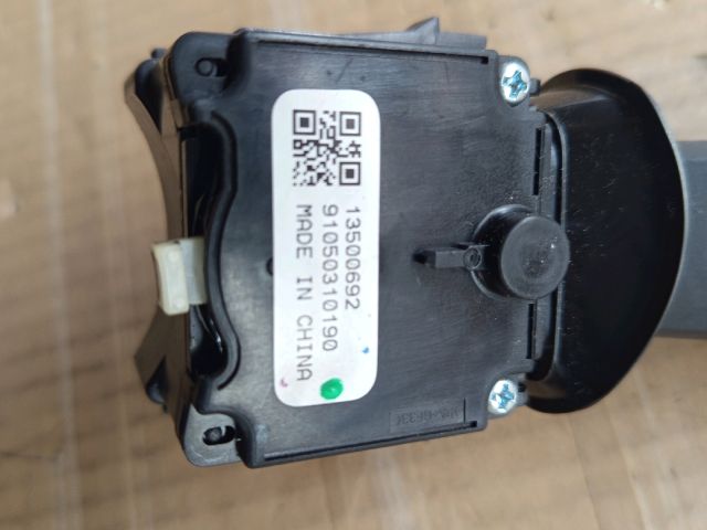 bontott OPEL INSIGNIA Bal Kormánykapcsoló Irányjelző (Tempomatos)